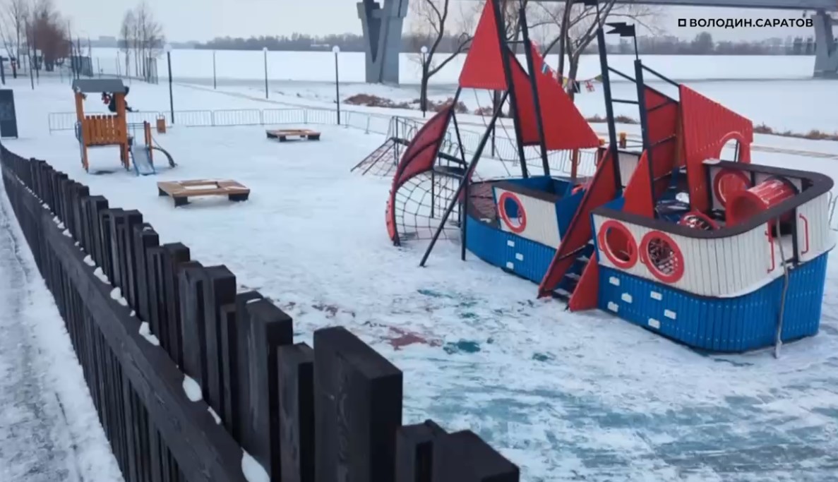 В Балакове завершается обустройство новой набережной у моста Победы